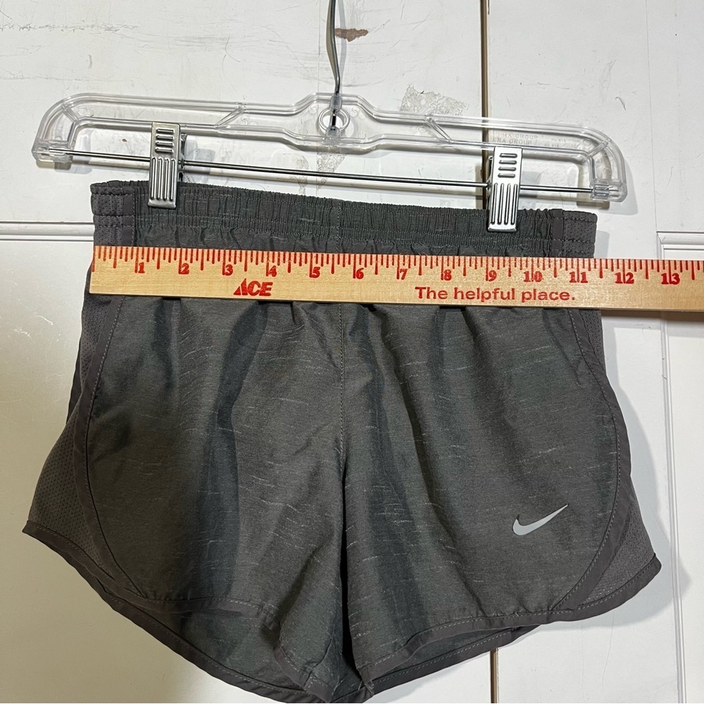 Nike Dri Fit Girls Shorts Dark Gray Size Medium - Picture 5 of 6